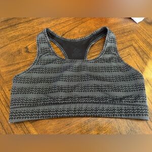 Nike Black and White Dri-FIT Sports Bra Size Small